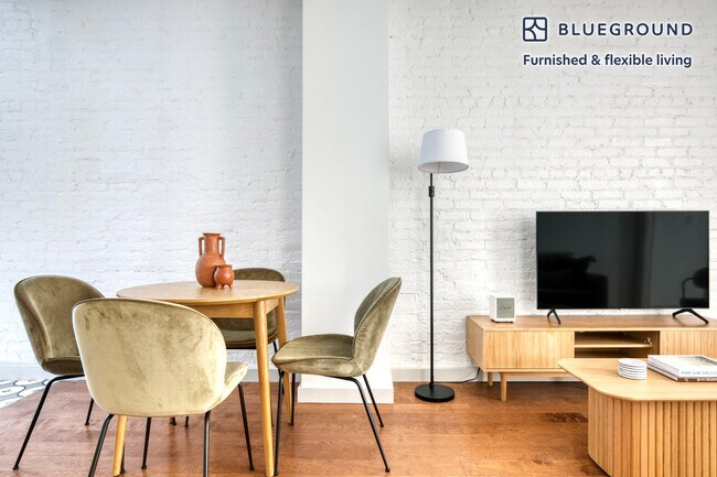 Foto del edificio - 43 W 27th St