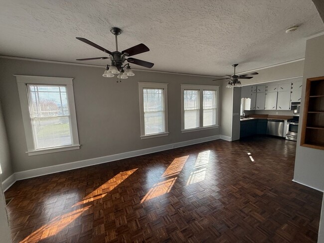 Building Photo - Downtown Gadsden