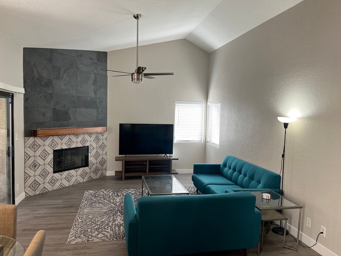 Foto principal - 5044 S Rainbow Blvd