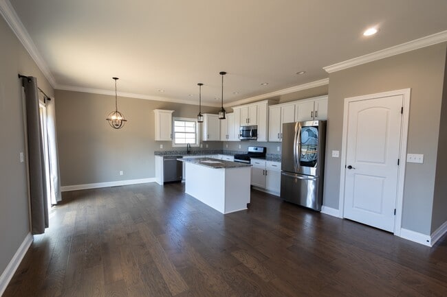Foto del edificio - 561 McIntyre St