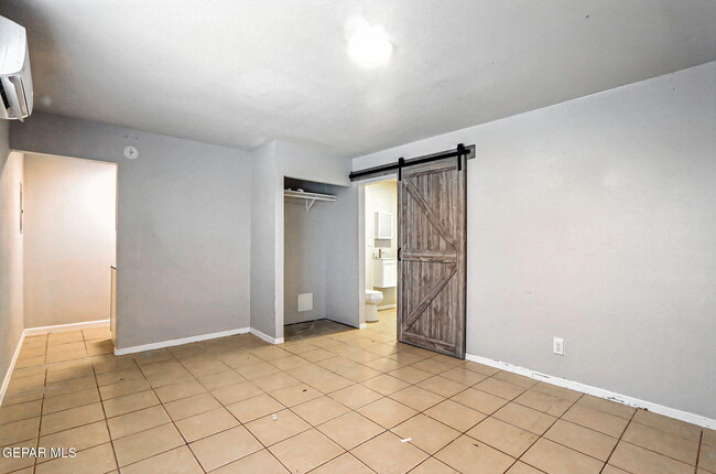 Foto del edificio - 14854 Big John Dr