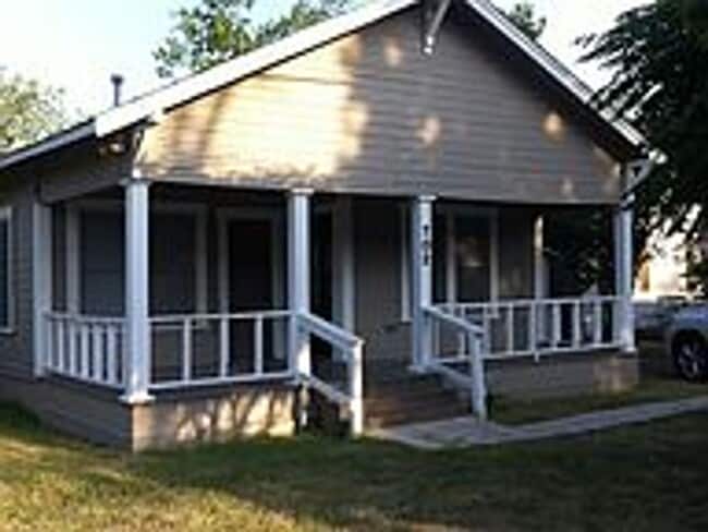 Foto del edificio - Available for May Move in!  Cute 2 bedroom 2 bathroom house near Downtown Bryan