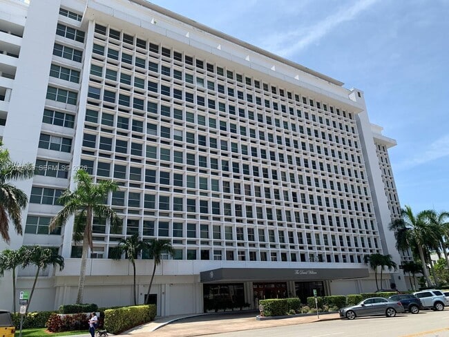 Building Photo - 700 Biltmore Way