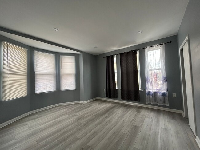 Building Photo - 1632 W Passyunk Ave