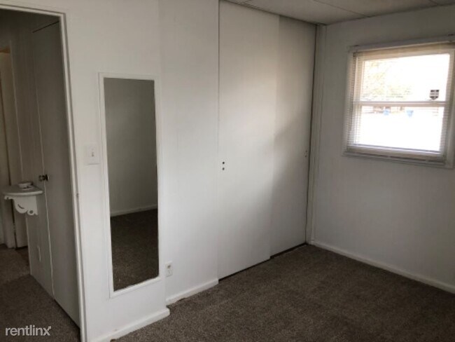 Building Photo - 3 br, 1 bath House - 2383 Virginia Rd.