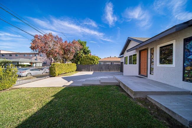 Building Photo - 4364 Toland Way