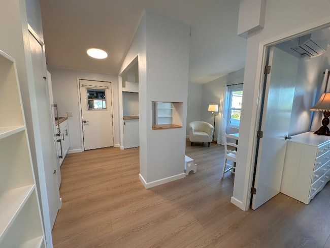 Foto del edificio - 628 Via Bolivia