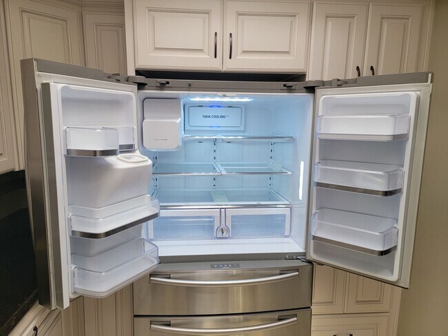 Foto del edificio - 2 Bedroom 2 Bath 1643 Sq. Ft