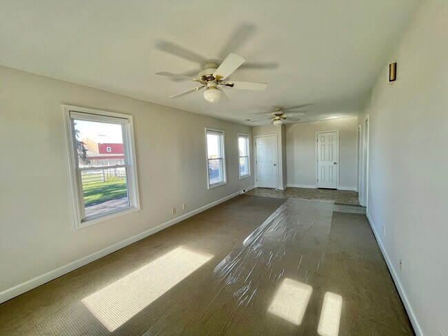 Foto del edificio - 43W450 Prairie St