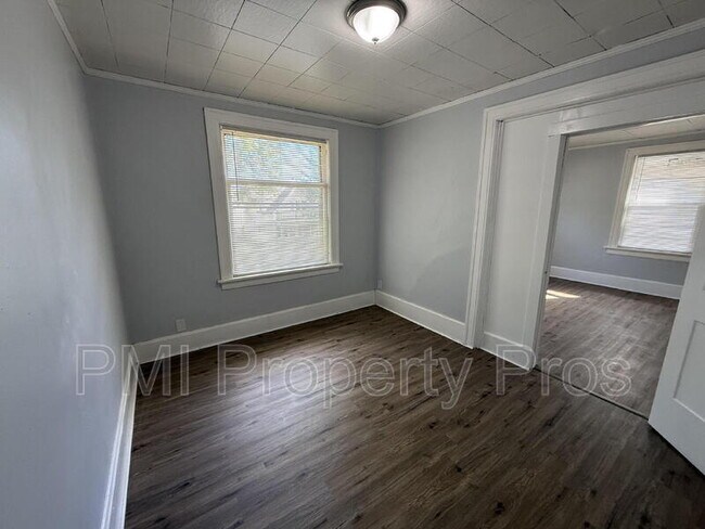 Foto del edificio - 2853 N Booth St