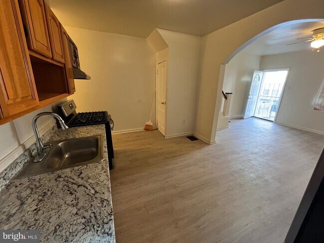 Foto del edificio - 258 S Cecil St