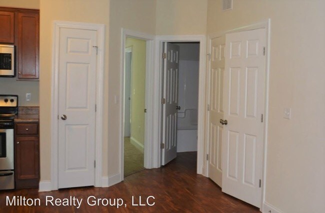 Foto del edificio - 3 br, 3 bath House - 74 Hartwell Circle