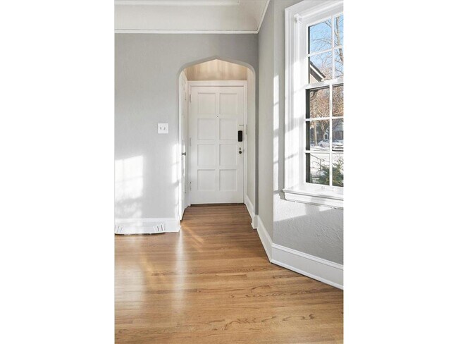 Foto del edificio - 3540 Irving Ave S