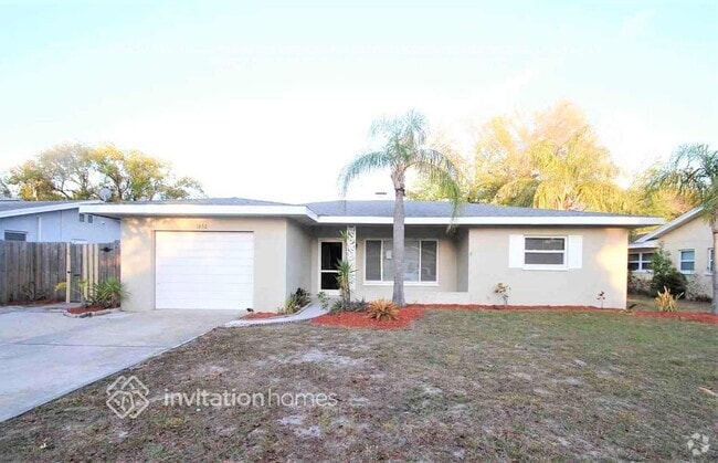 Building Photo - 1856 Greenhill Dr