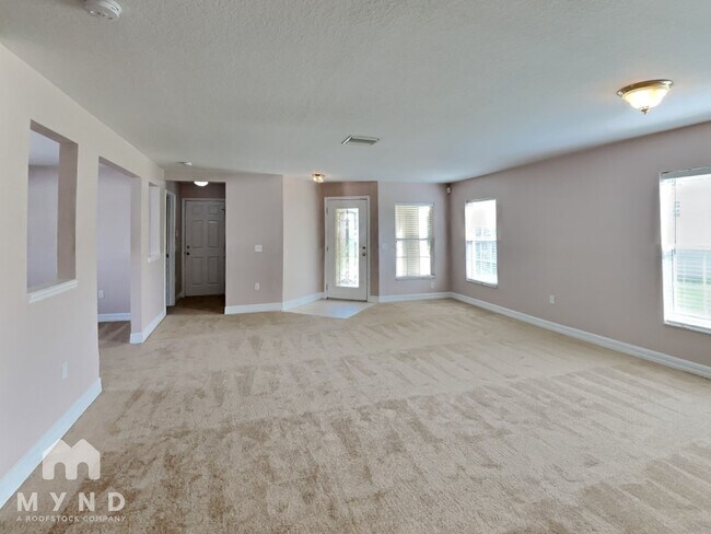 Building Photo - 11114 Silver Fern Way