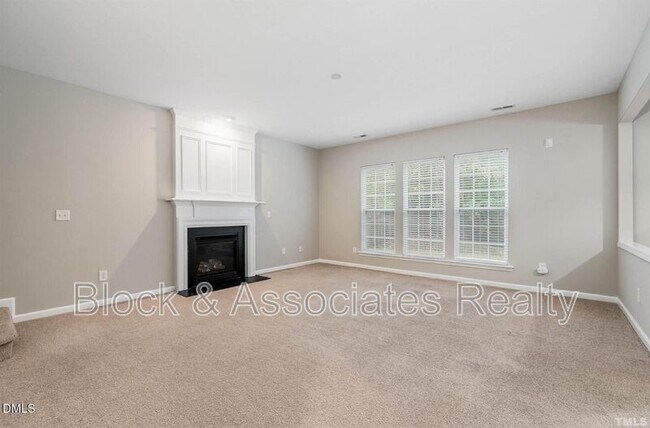 Building Photo - 2101 Addenbrock Dr