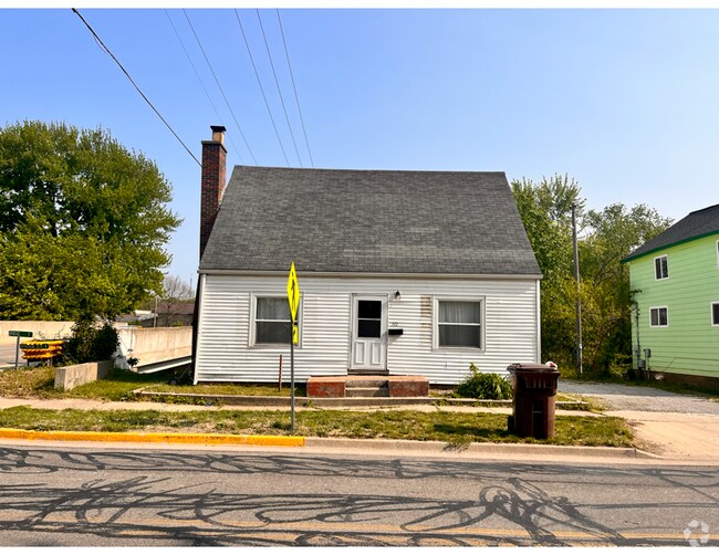 Apartments For Rent in Ligonier IN with Parking 1 Rentals