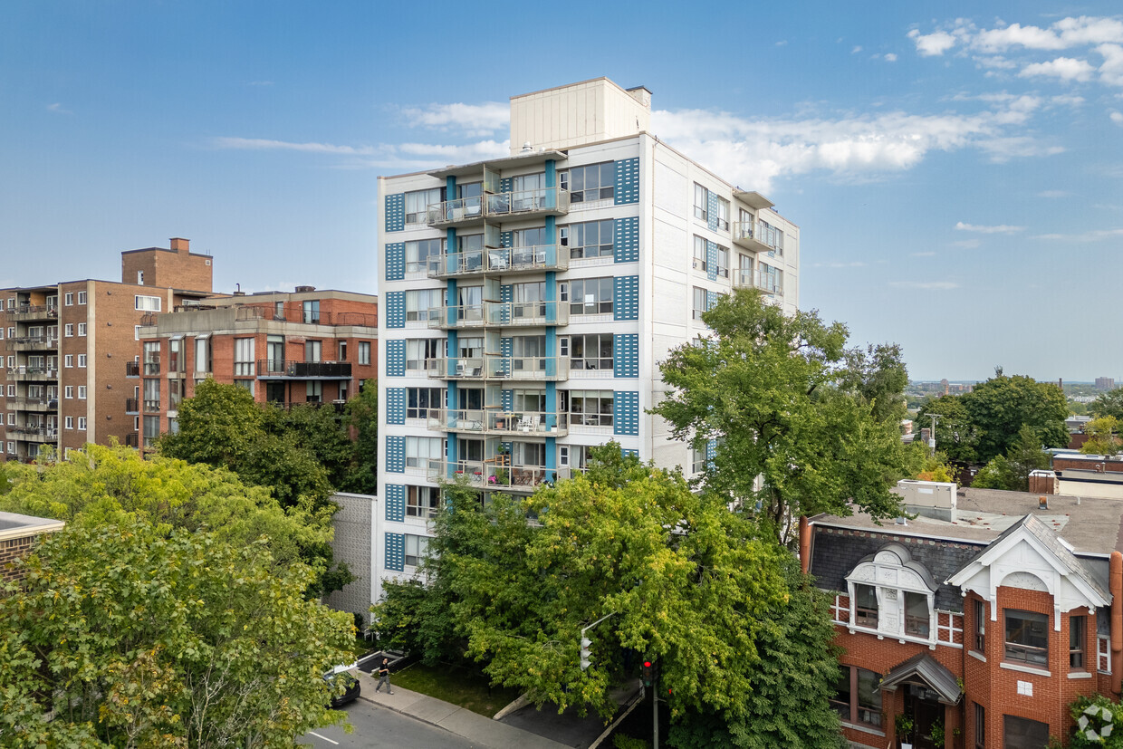 Primary Photo - 4488 Rue Sainte-Catherine