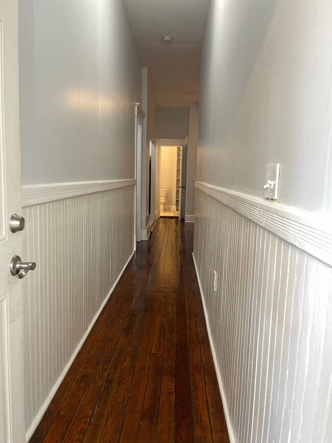 Foto del edificio - 412 E Duffy St