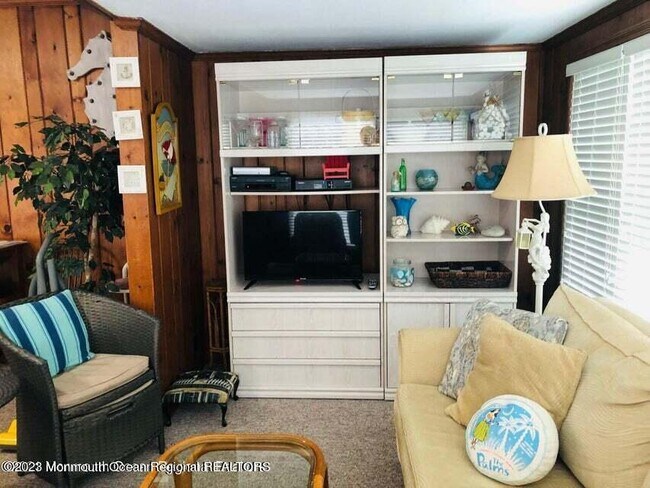 Foto del edificio - 34 Catalina Dr