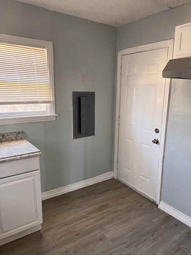 Foto del edificio - 5601 Meadowbrook