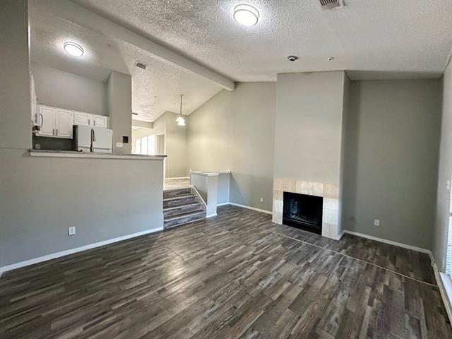 Foto del edificio - 9823 Summerwood Cir