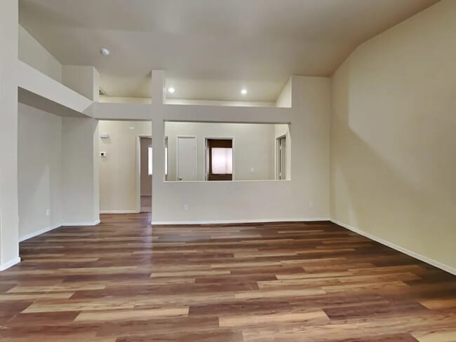 Foto del edificio - 8526 Gracious Pine Ave