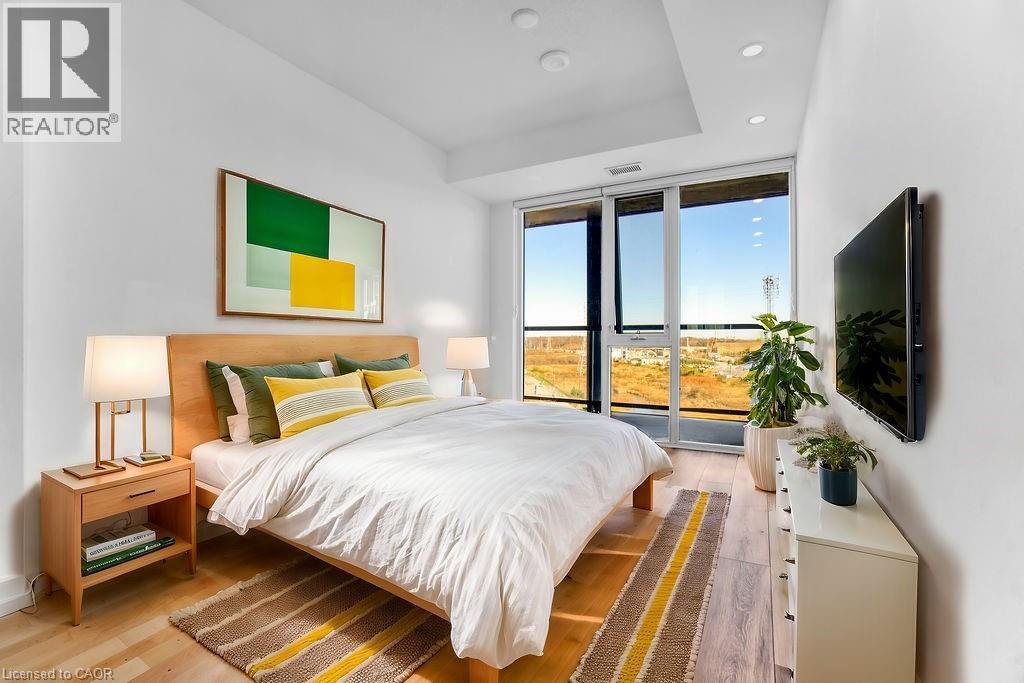 Primary Photo - 3200 Dakota Cmn