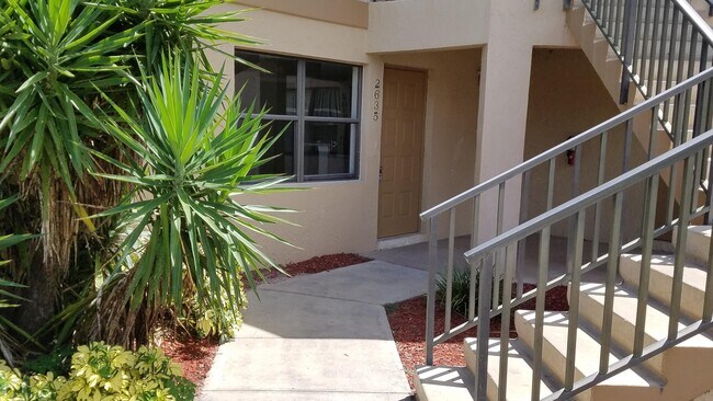 Foto del edificio - 2643 Heathcote Dr