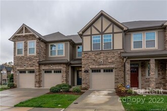 Building Photo - 7334 Dulnian Wy