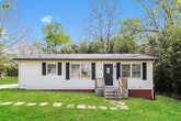 Primary Photo - 628 Ashland St