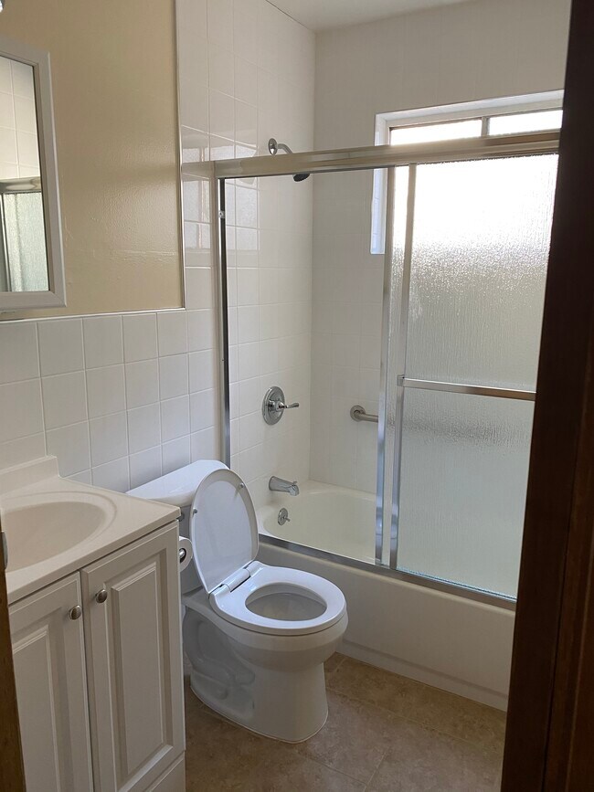 Fotografía del edificio - 1117 Brighton Ave