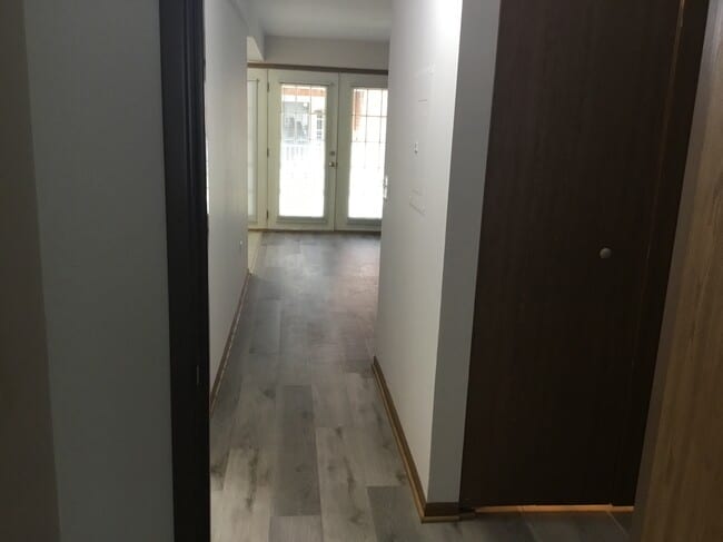 Building Photo - 1704 Sable Ln