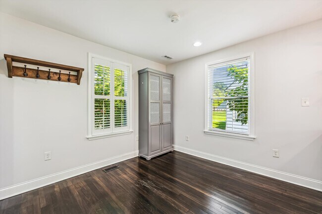 Foto del edificio - 2612 33rd St SE