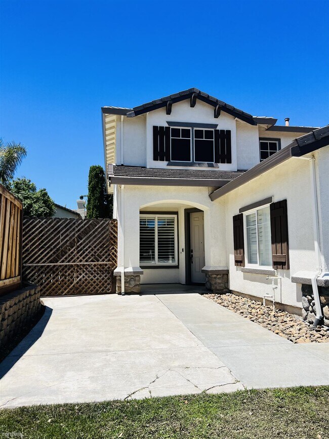 Foto del edificio - 5 br, 3.5 bath House - 1423 Souza Parkway