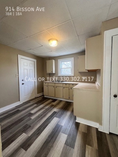 Building Photo - Three bedroom home for rent - Akron