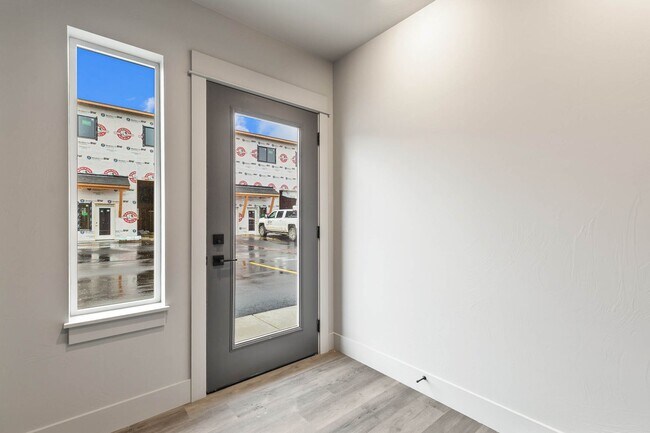 Building Photo - 204 Fletching Way