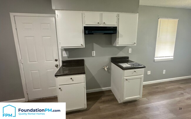 Foto del edificio - 996 N Claybrook St