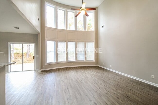 Foto del edificio - 85 Bunting Pl