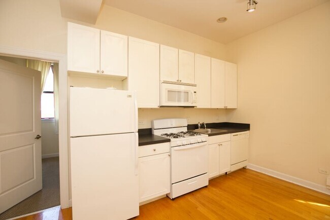 Foto del edificio - 4715 N Sheridan Rd
