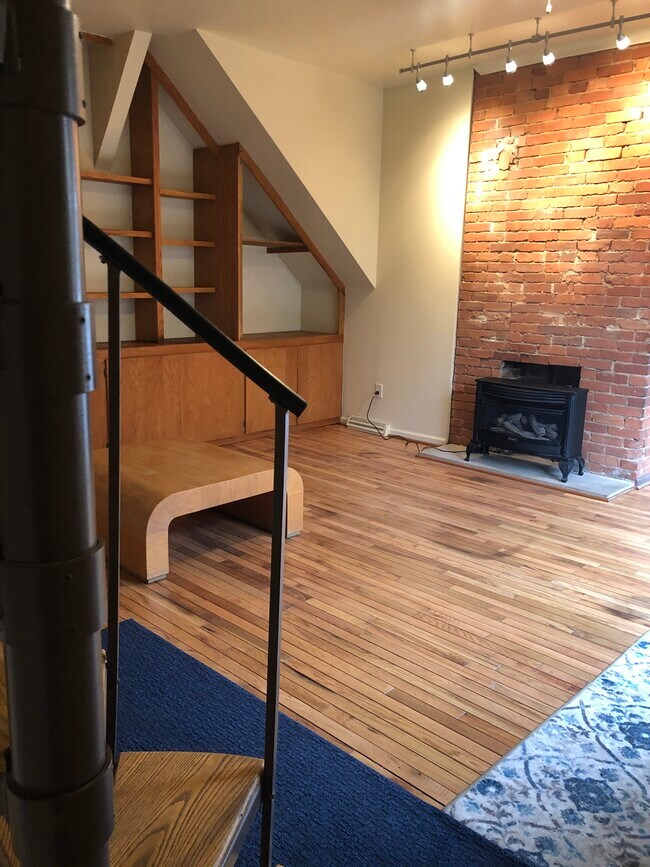 Foto del edificio - 5511 Claybourne St