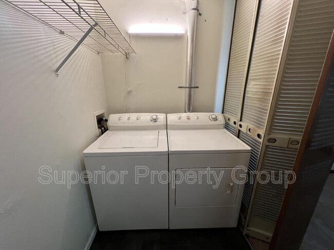 Foto del edificio - 2404 Independence Ln