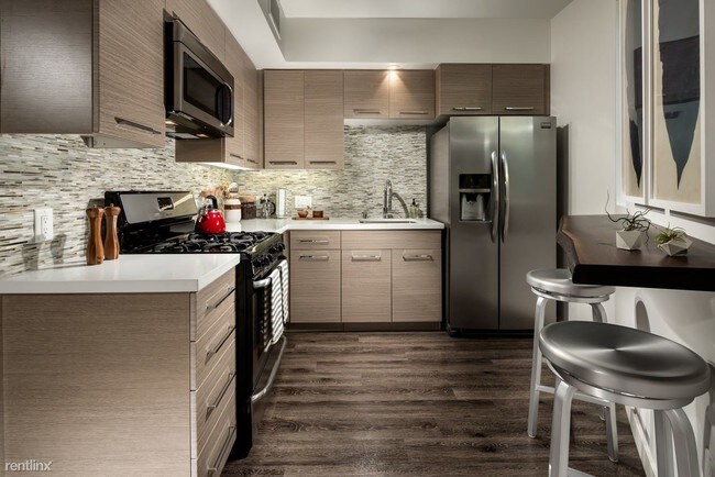 Foto del edificio - 1 br, 1 bath Apartment - 2545 Pressler St 304