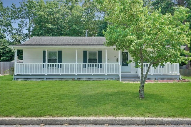 Building Photo - 306 Lake Crystalbrook Dr
