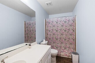 Building Photo - 16882 Blackberry Lily Ln