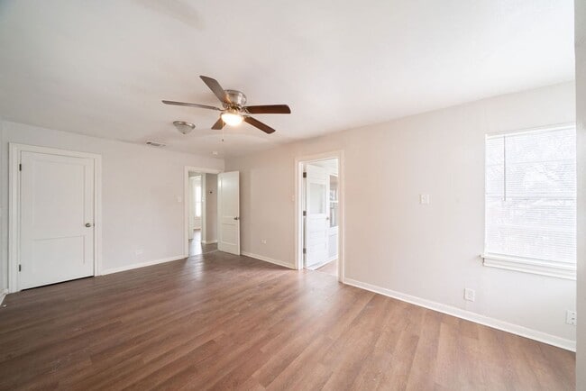 Building Photo - LAWN CARE INCLUDED! Updated 3-Bedroom Home with Detached Garage & Fenced Yard