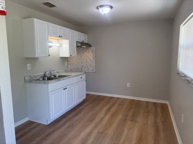 Photo - 1020 Hagle Park Rd Apartment