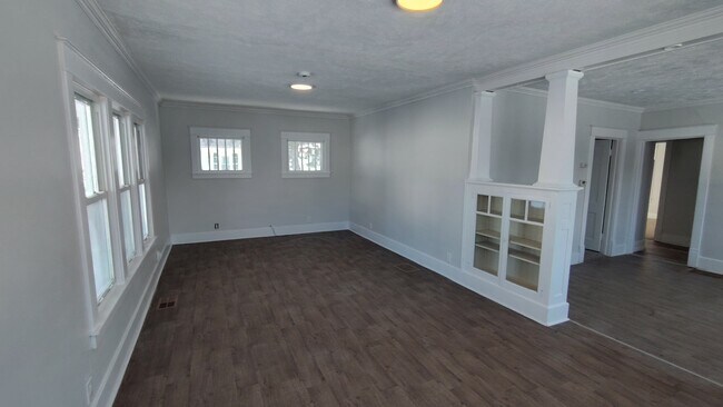 Foto del edificio - 941 E Richmond St