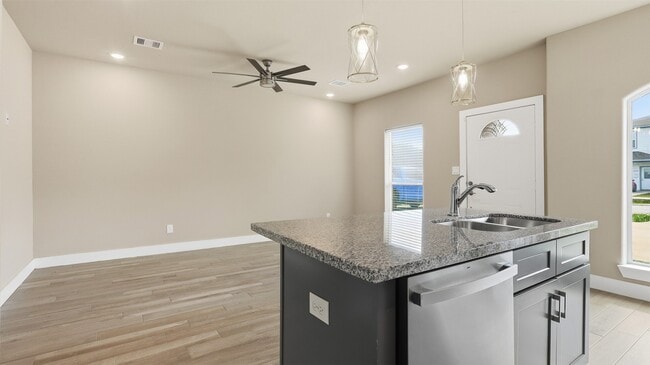 Building Photo - 4431 Knoxville St