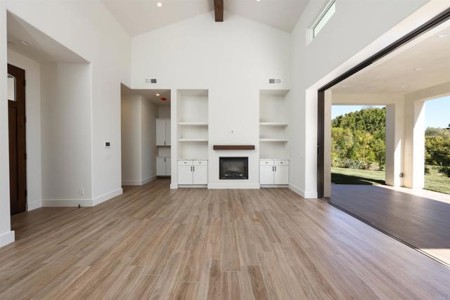 Building Photo - 14827 Rancho Santa Fe Farms Rd